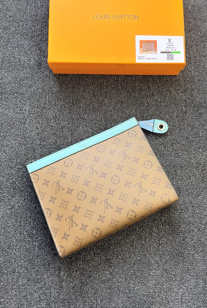 Louis Vuitton Pochette Voyage Souple