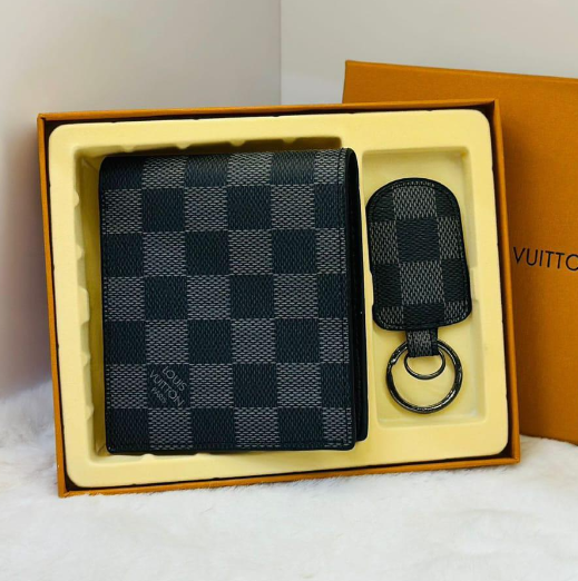 Louis Vuitton wallet gift set